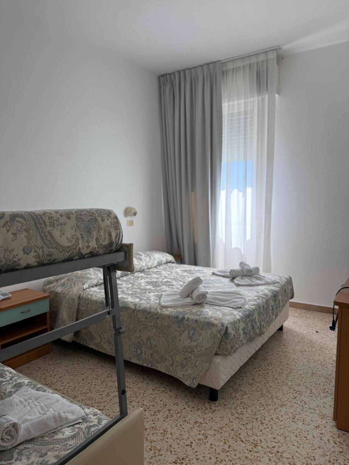 Hotel Spiaggia Villa Paola Bellaria-Igea Marina Exterior foto