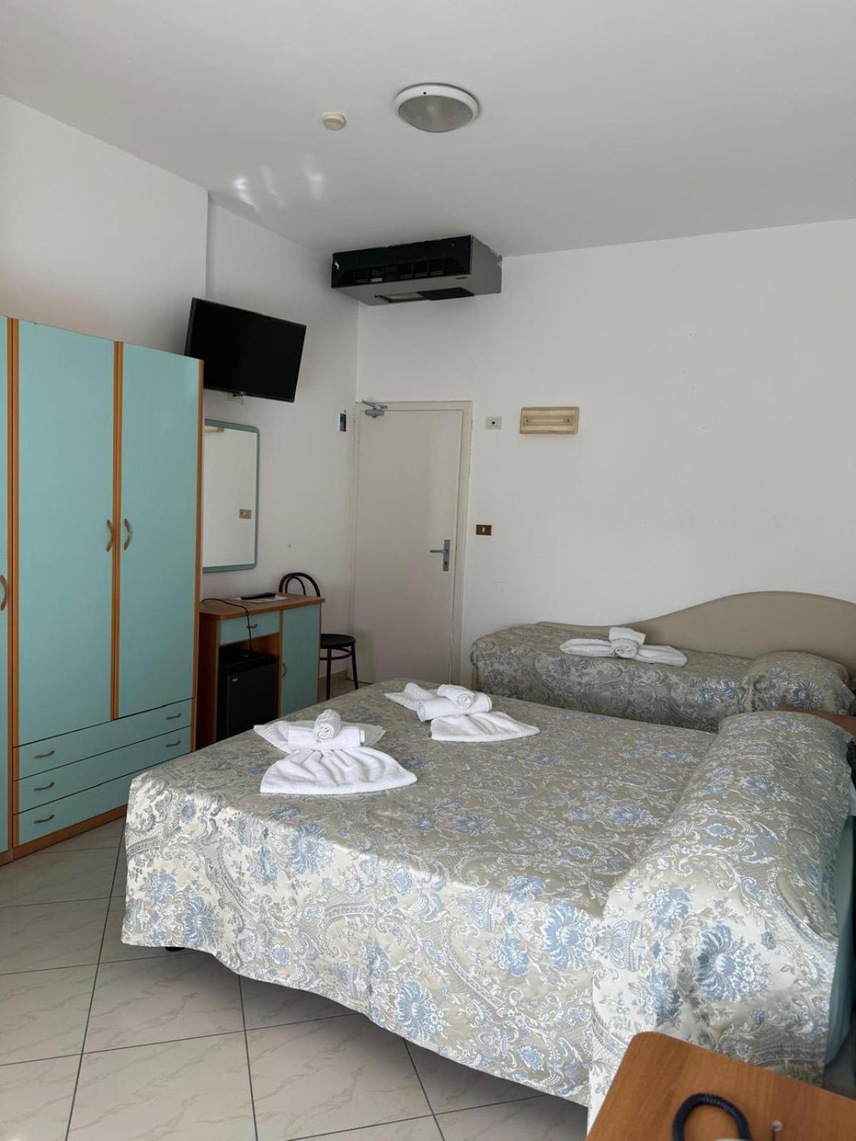 Hotel Spiaggia Villa Paola Bellaria-Igea Marina Exterior foto